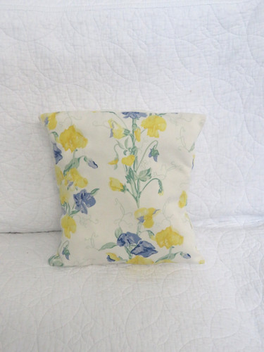 Small cushion cover laura - small,